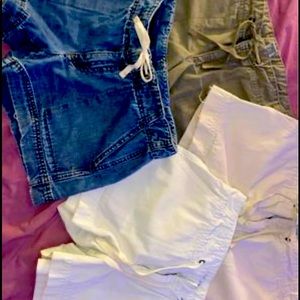 Four pair of women’s shorts size 8